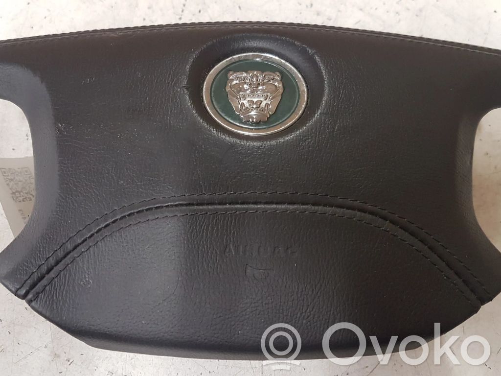 Jaguar S-Type Vairo oro pagalvė 