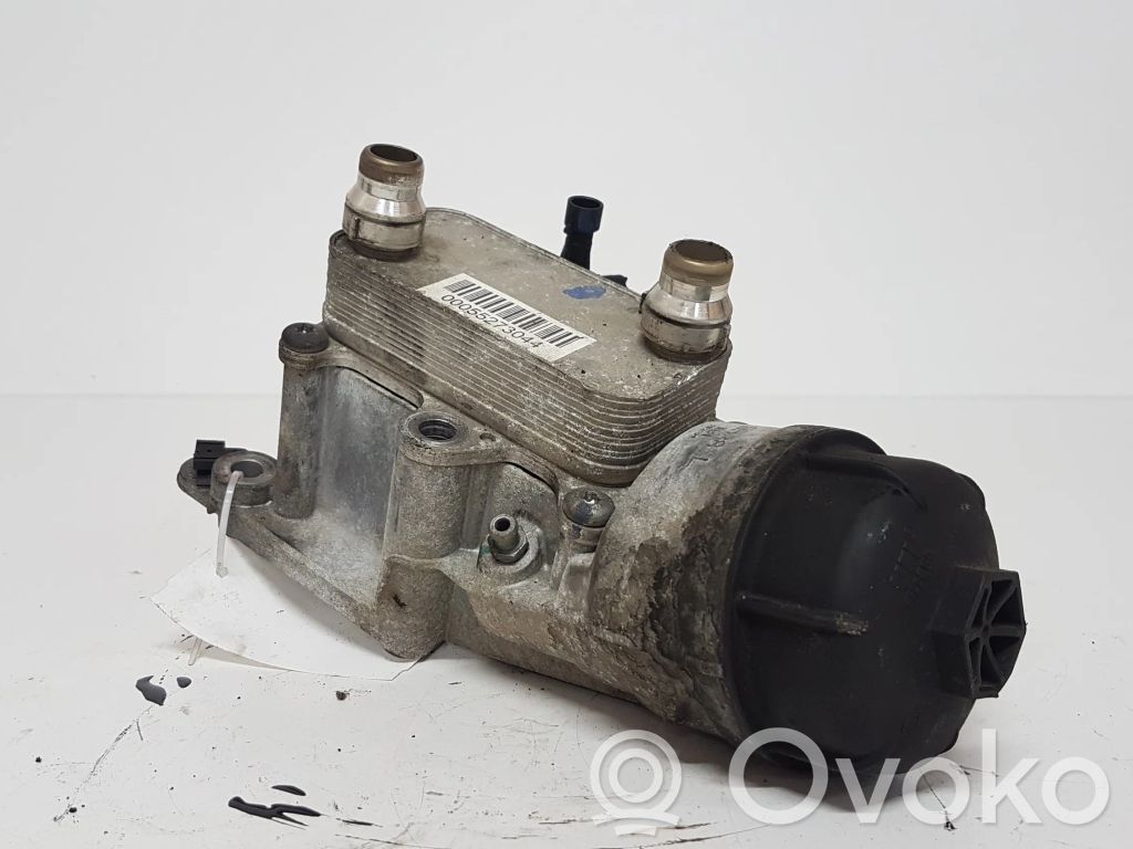 Fiat 500X Oil filter mounting bracket 