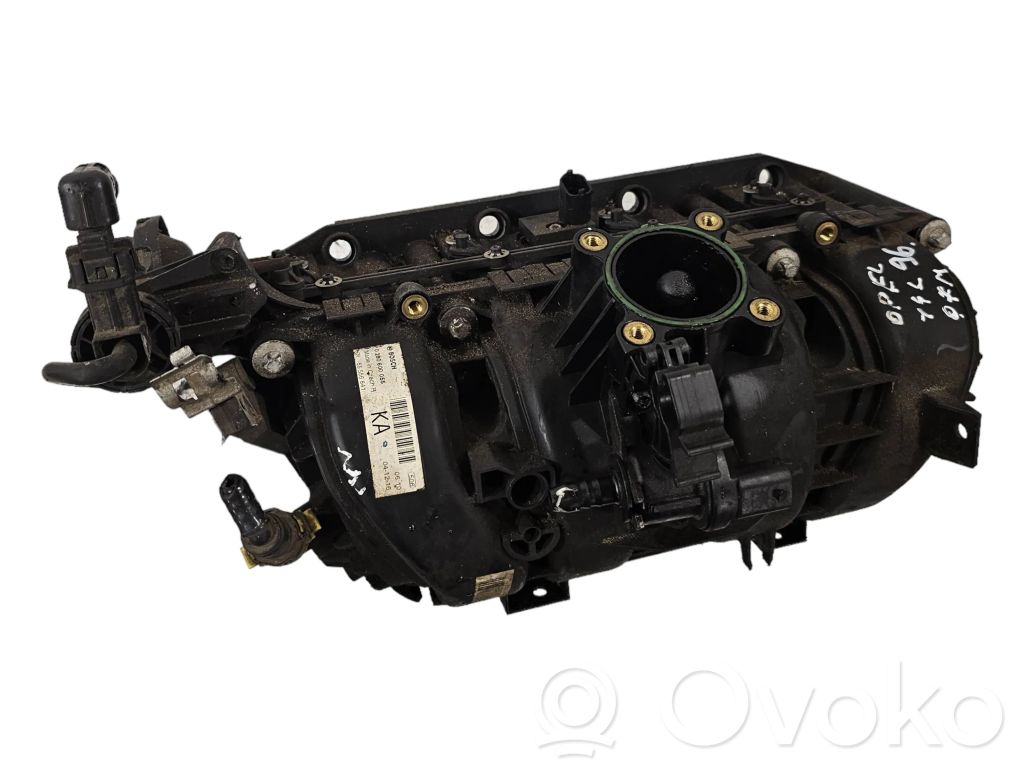 Opel Corsa D Colector de admisión 