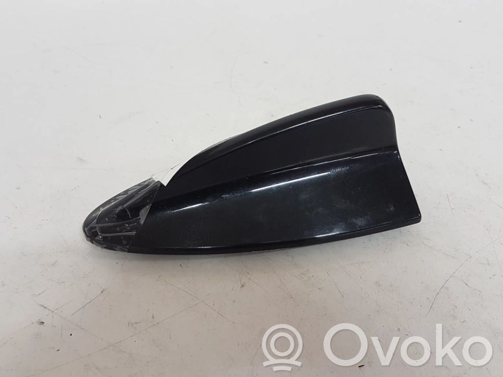 BMW 3 E90 E91 Kattoantennin (GPS) suoja 