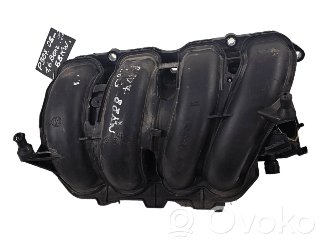 Kolektor ssący   V752817280