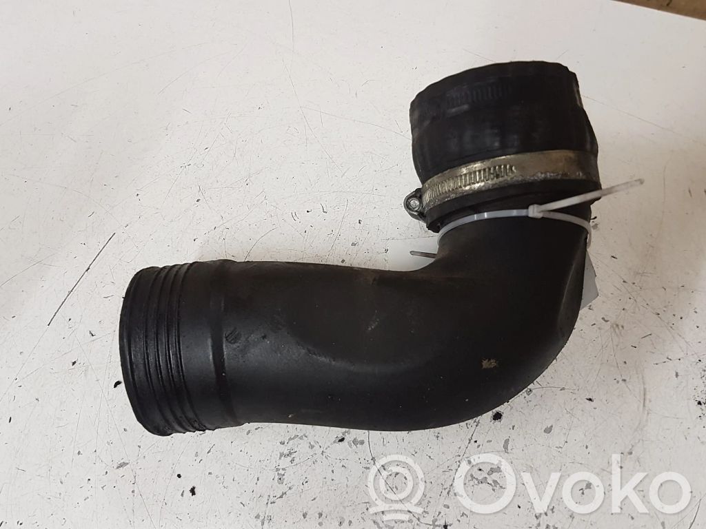 Volvo V70 Furtun/conductă intercooler 