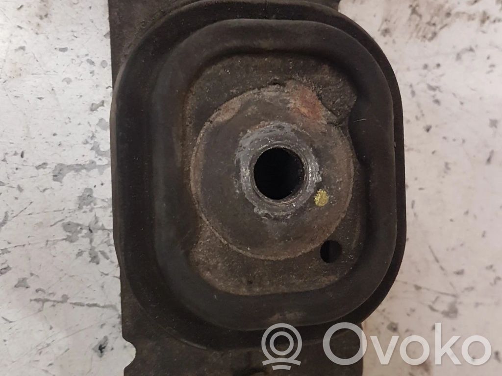 Renault Clio III Engine mount bracket 