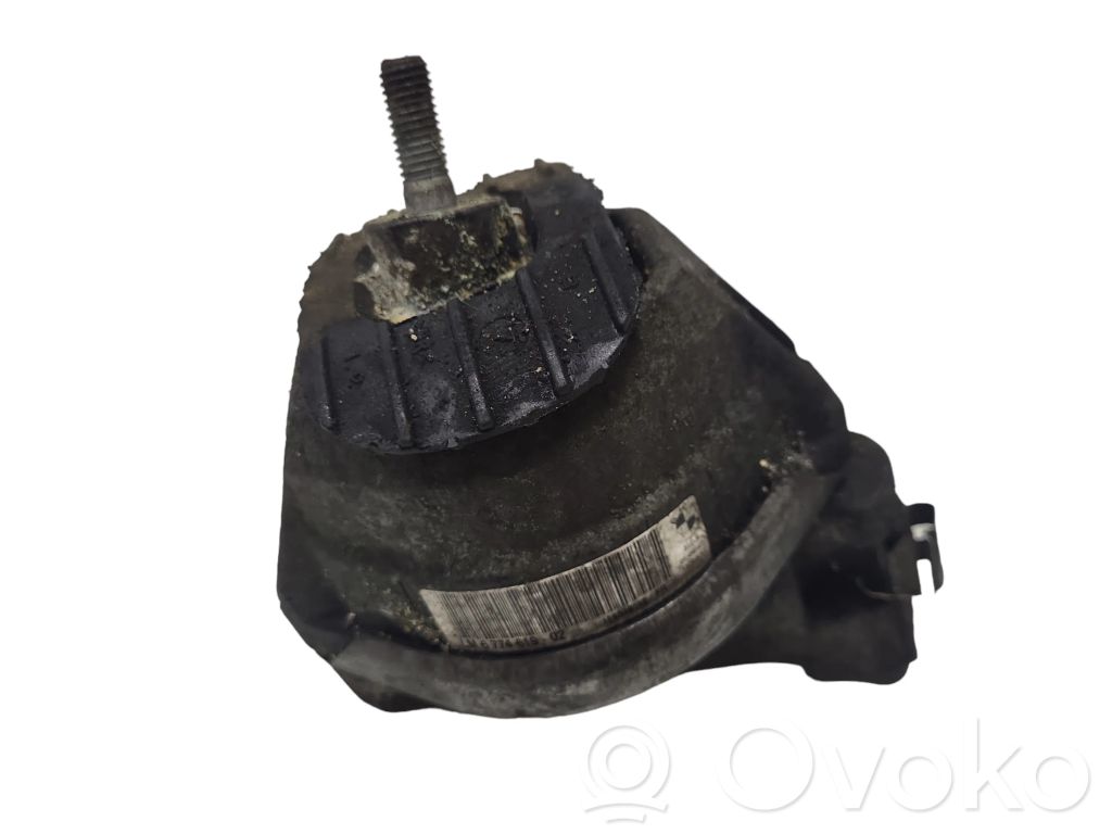 BMW 5 E60 E61 Engine mount bracket 