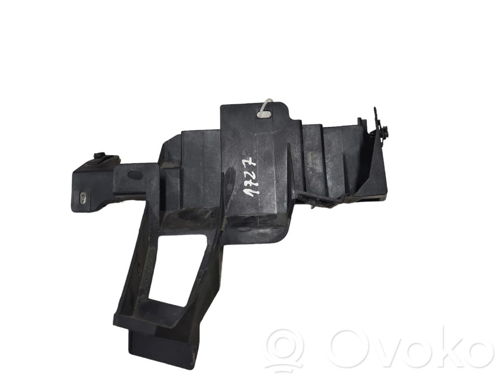 Opel Astra K Engine control unit holder 