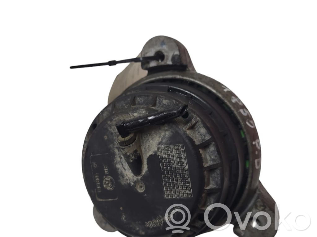 BMW 5 F10 F11 Dzinēja spilvens 