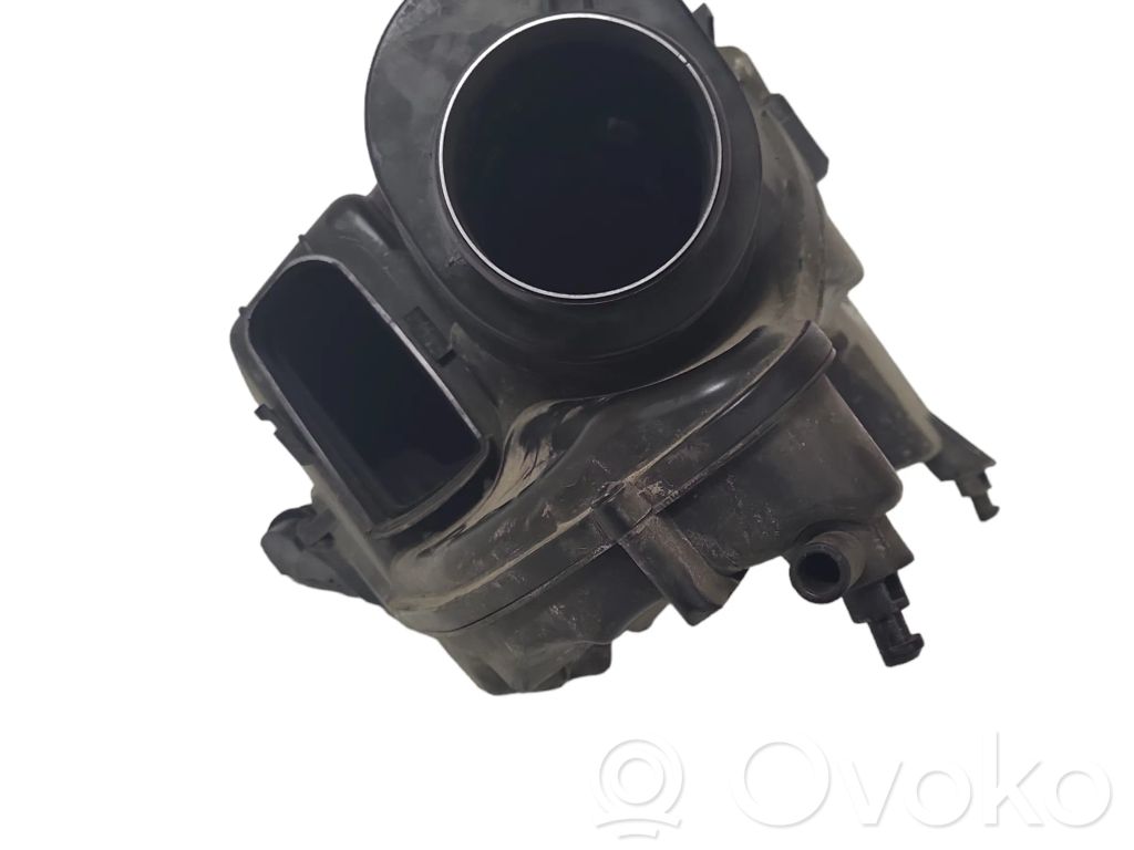 Opel Astra K Oro filtro dėžė 