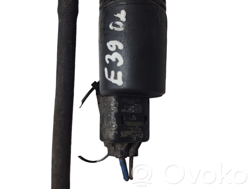 BMW 5 E39 Windscreen/windshield washer pump 