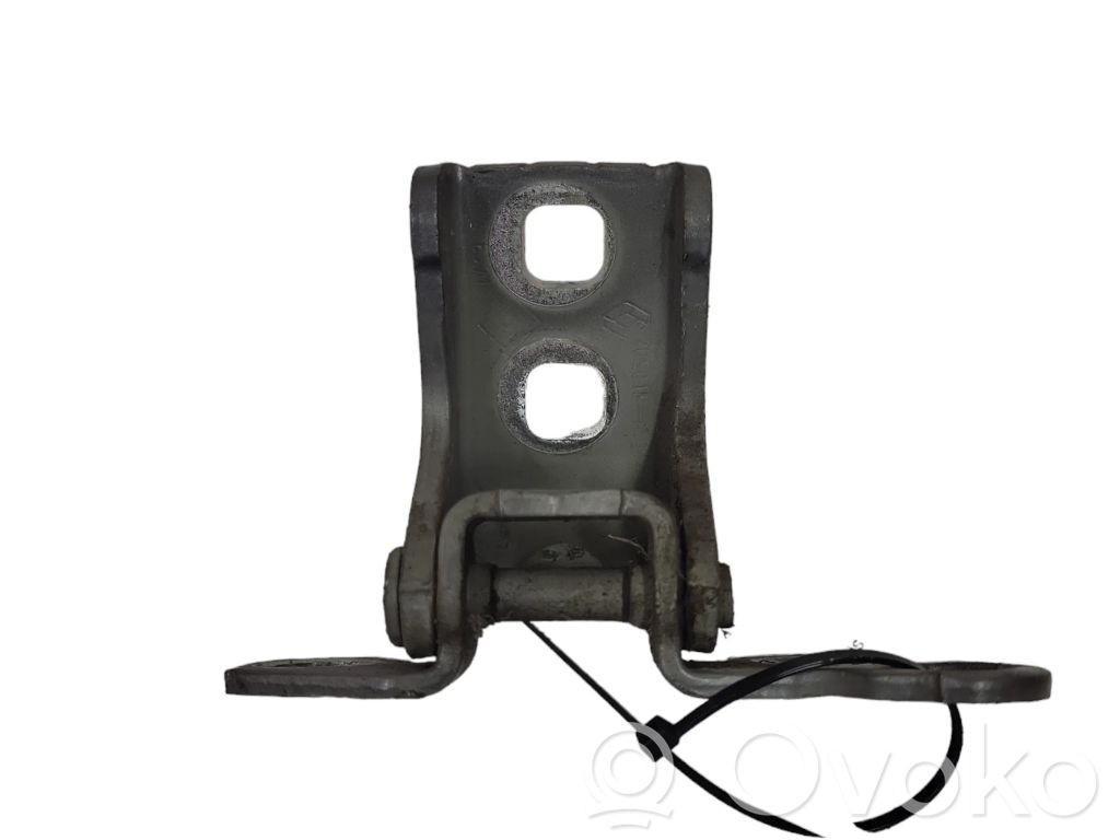 Renault Clio III Front door upper hinge 