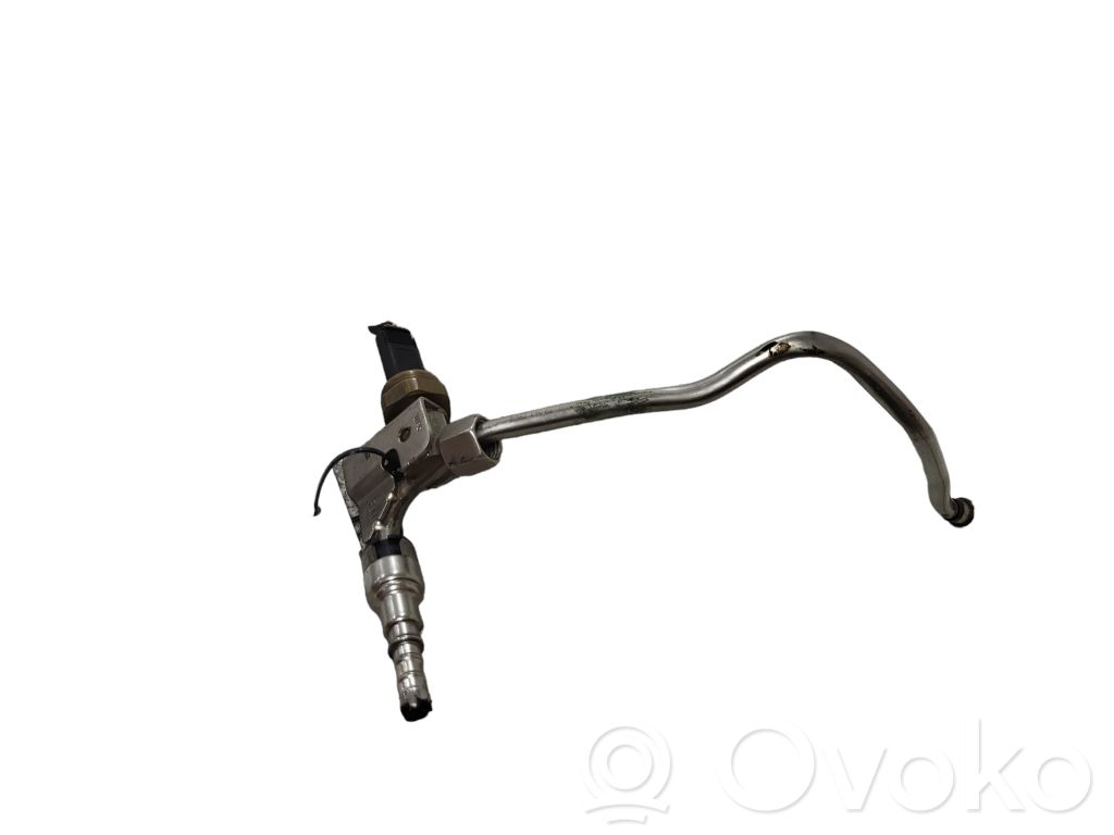 BMW 3 E90 E91 Fuel pressure sensor 