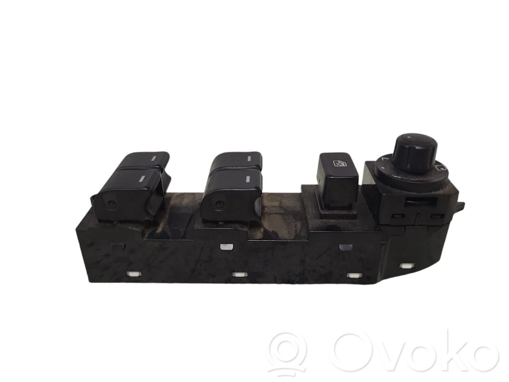 Mazda 6 Electric window control switch 