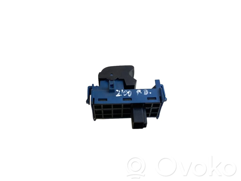 Toyota Avensis T270 Electric window control switch 