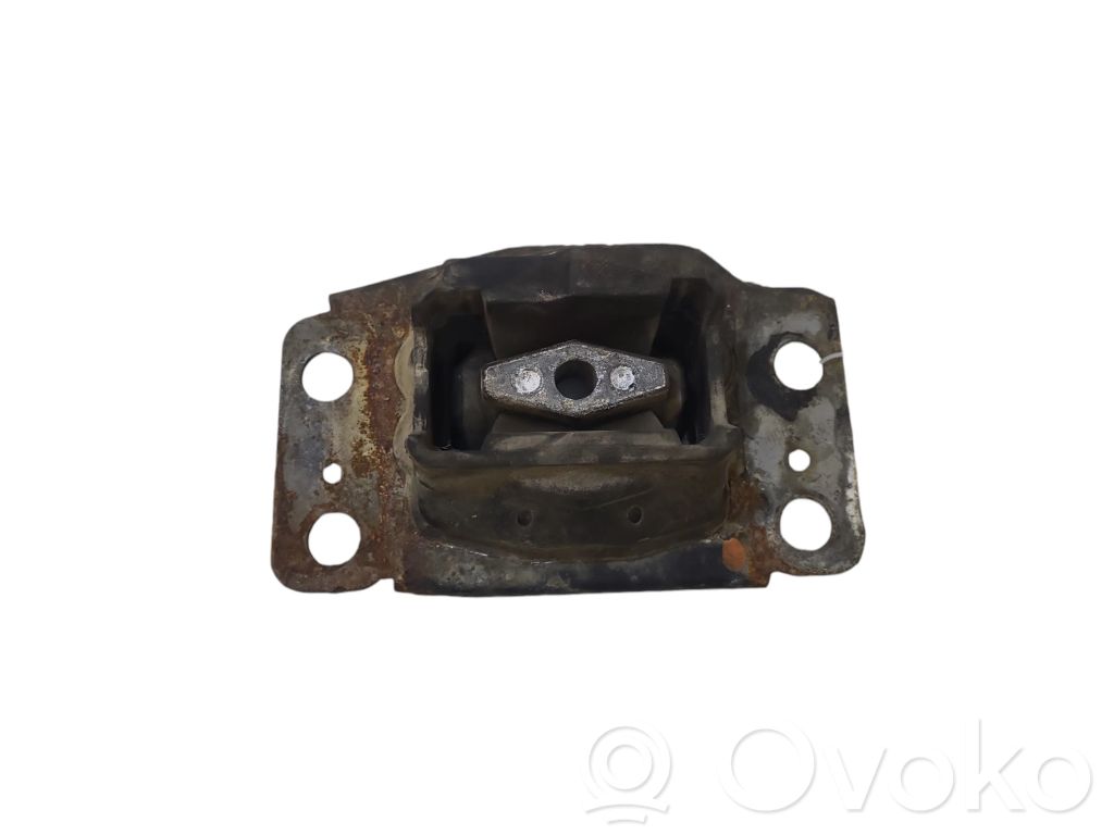 Ford Mondeo MK IV Engine mount bracket 
