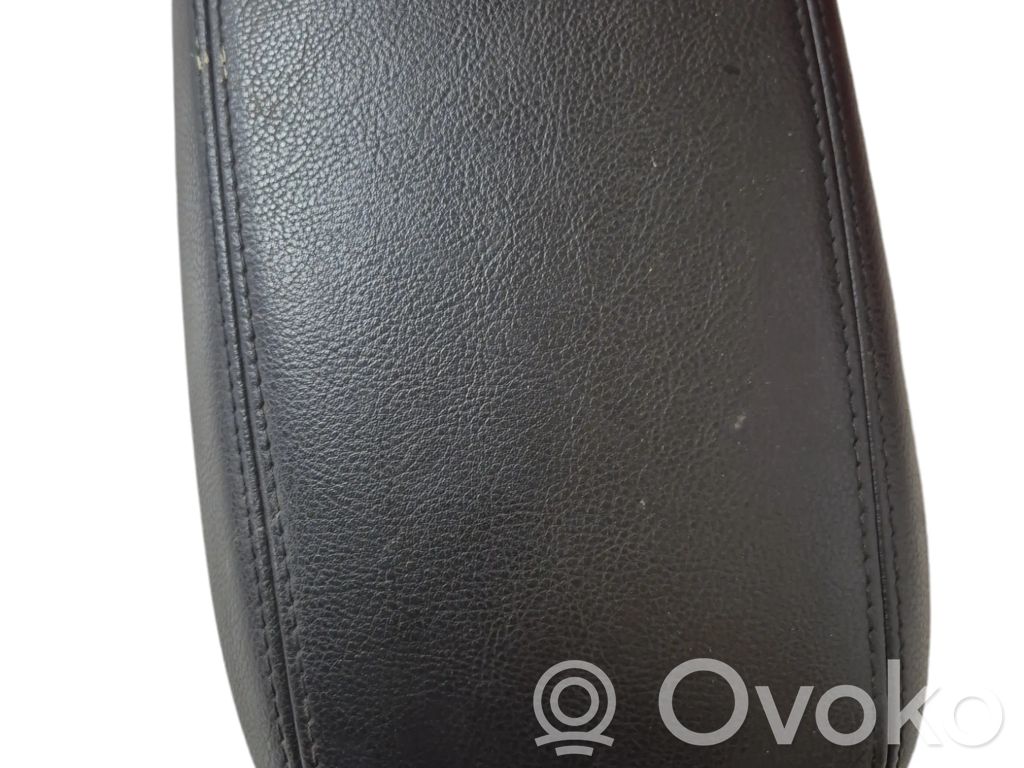 Ford Focus Armrest 