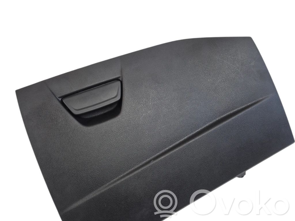 Ford Focus Daiktadėžė 