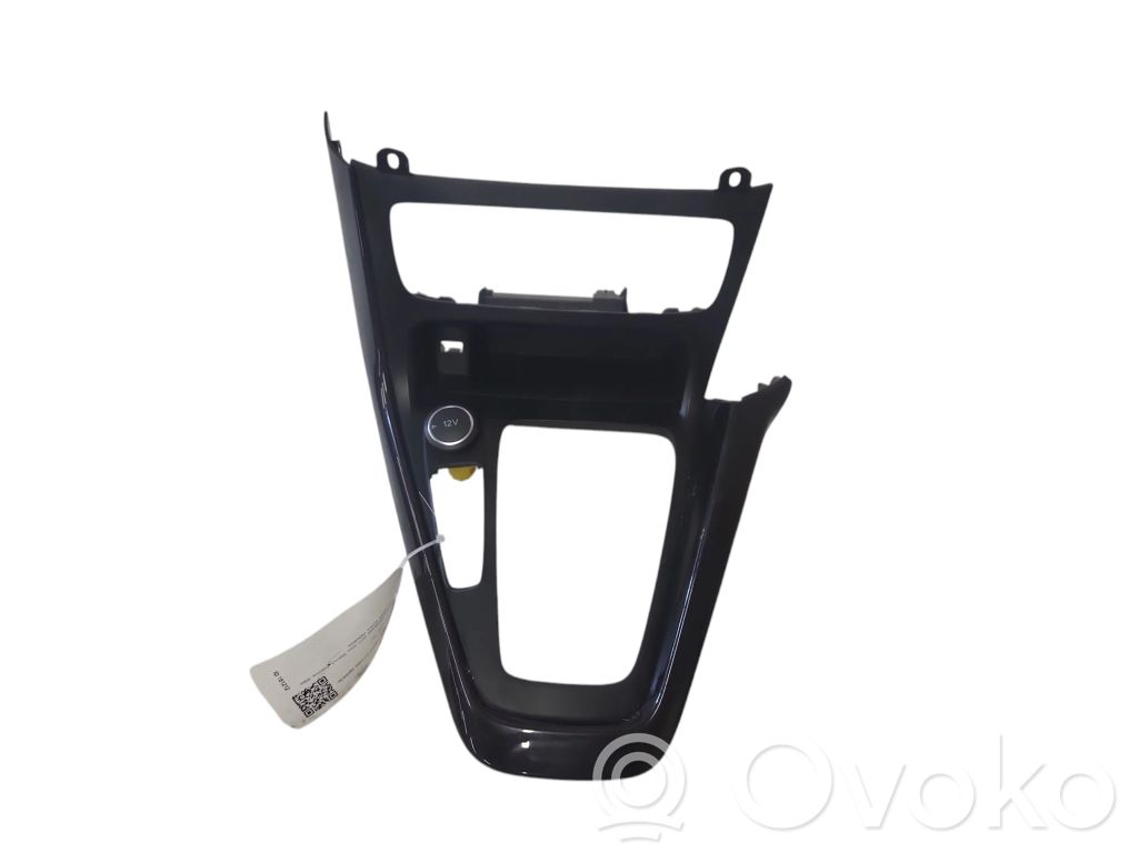 Ford Focus Pavarų perjungimo svirties apdaila (plastikinė) 