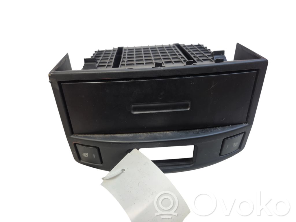 Citroen C6 Dashboard storage box/compartment 