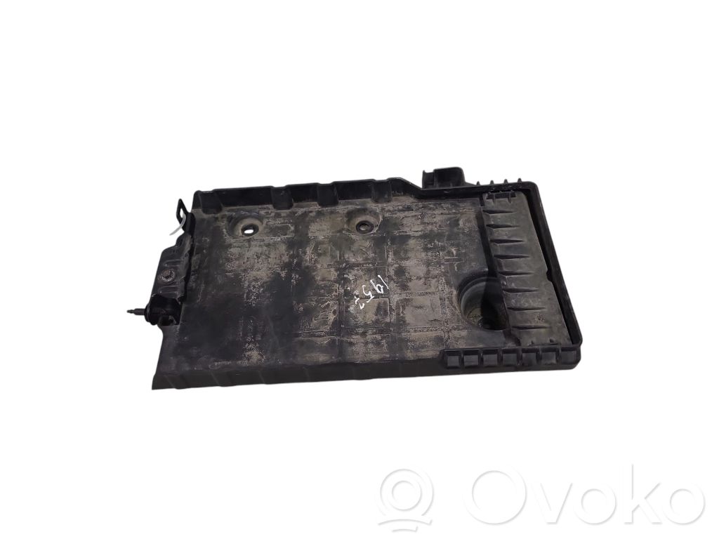 Volvo V40 Boîte de batterie 
