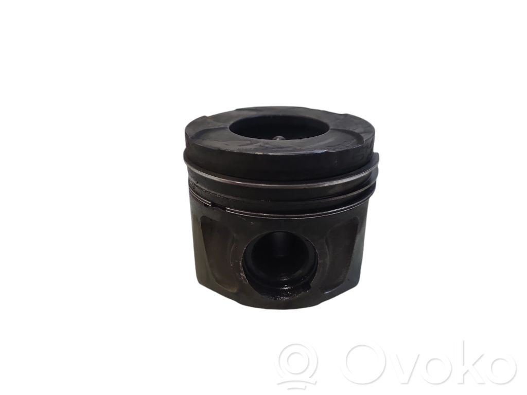 Piston