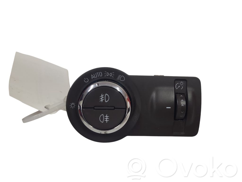 Opel Insignia A Light switch 