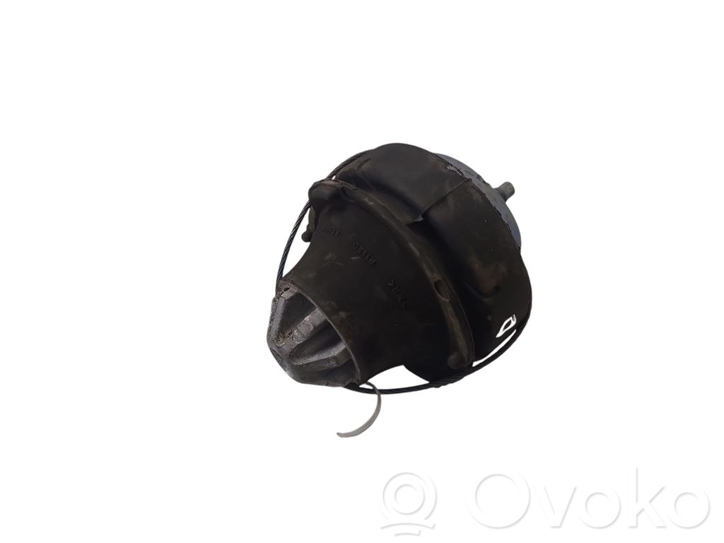 Engine mount bracket   30778953