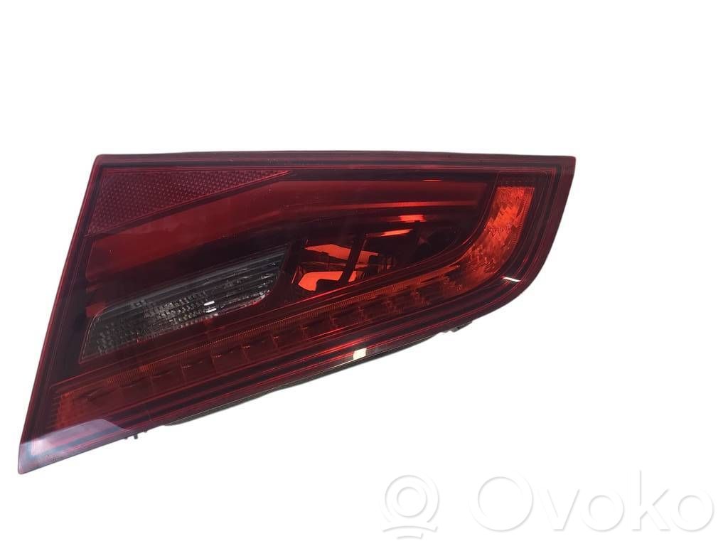 Audi A3 S3 8V Lampy tylnej klapy bagażnika 
