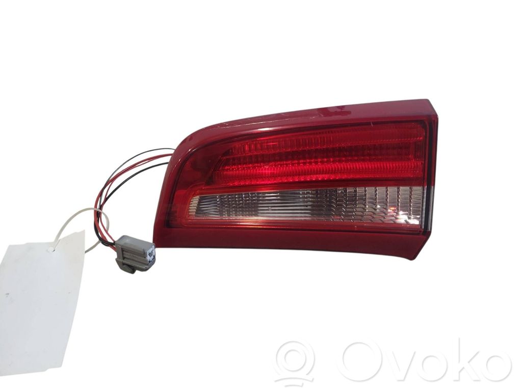 Volvo S60 Lampă spate în capacul portbagajului 