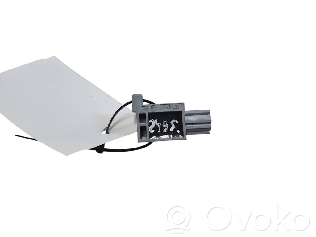 Mazda 6 Airbagsensor Crashsensor Drucksensor 