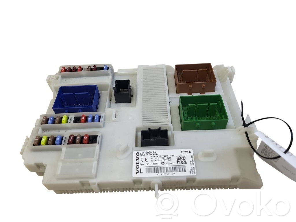 Volvo S60 Fuse module 