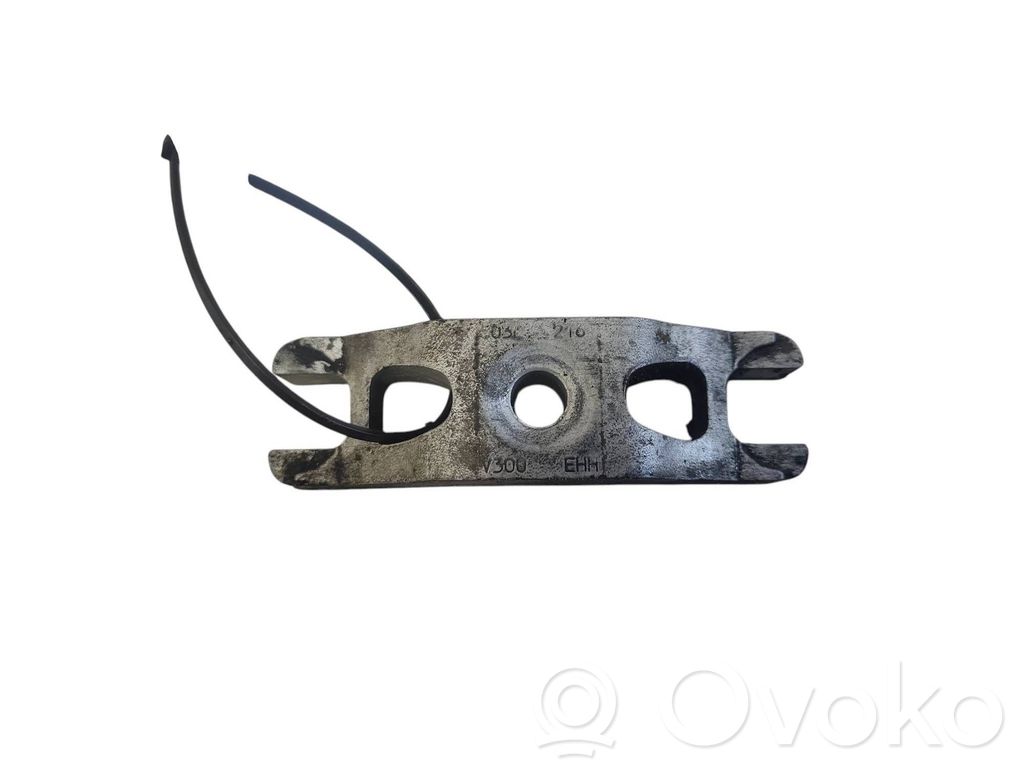 Volkswagen Amarok Bridă fixare injector 