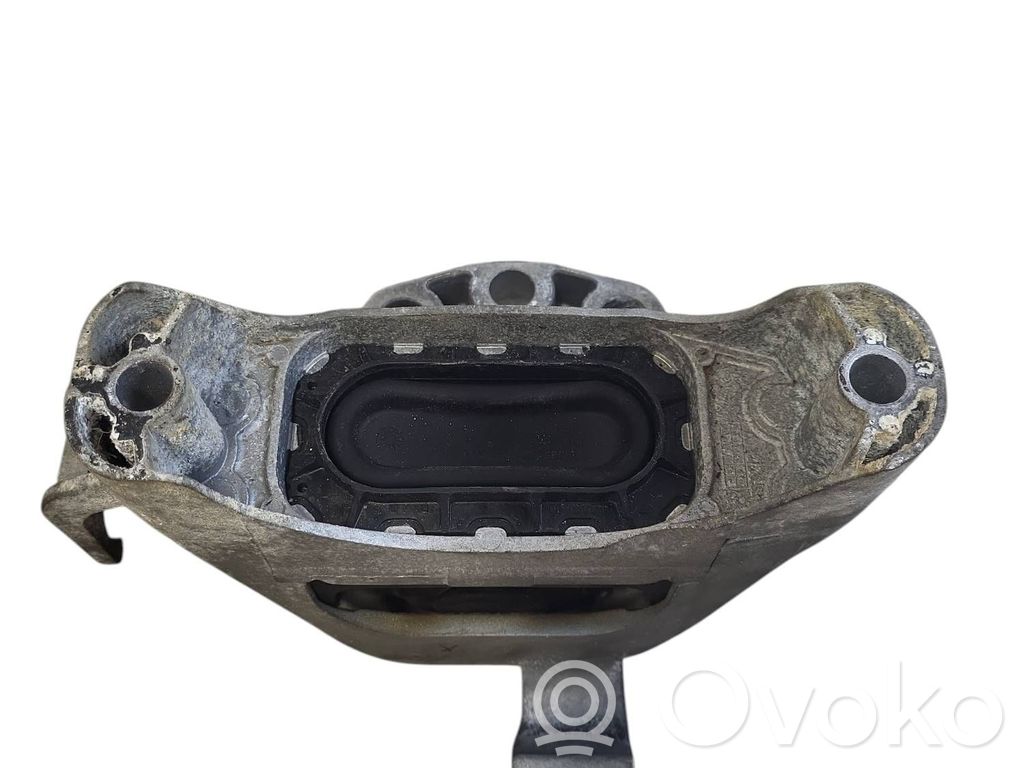 Opel Astra J Engine mount bracket 
