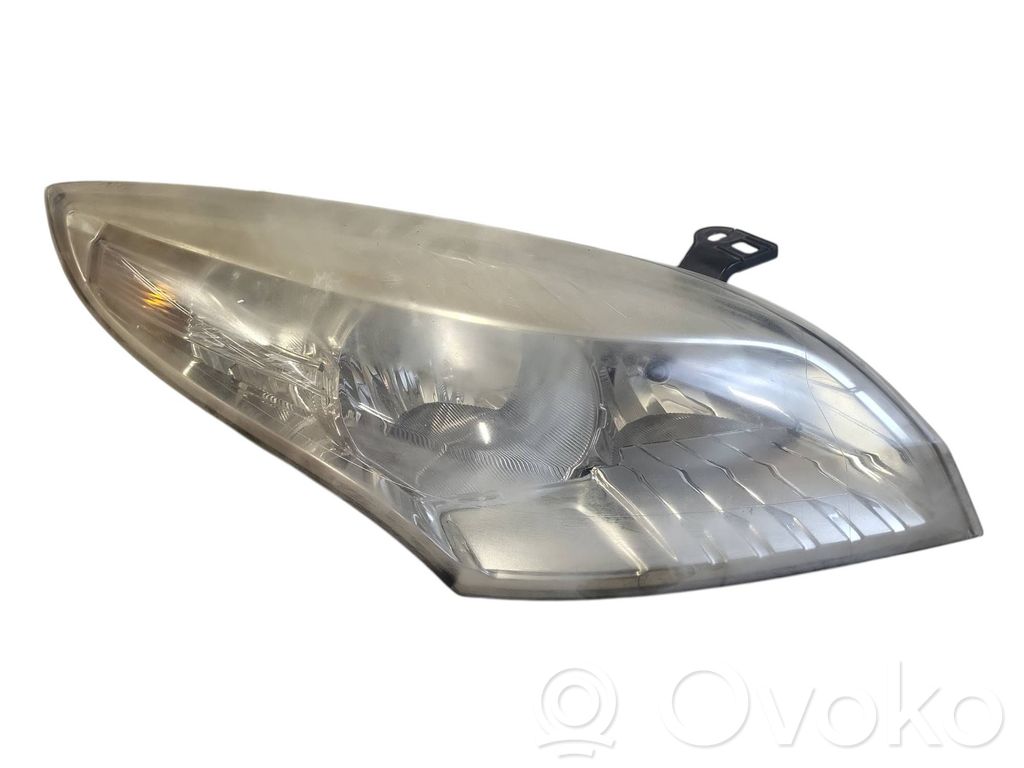 Renault Megane III Lampa przednia 