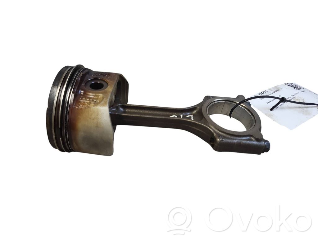 Piston with connecting rod