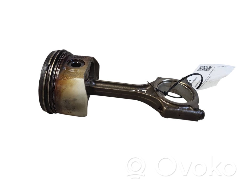 Piston with connecting rod