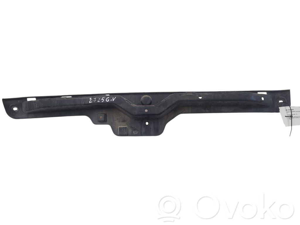 Ford Fiesta Uchwyt / Mocowanie zderzaka tylnego