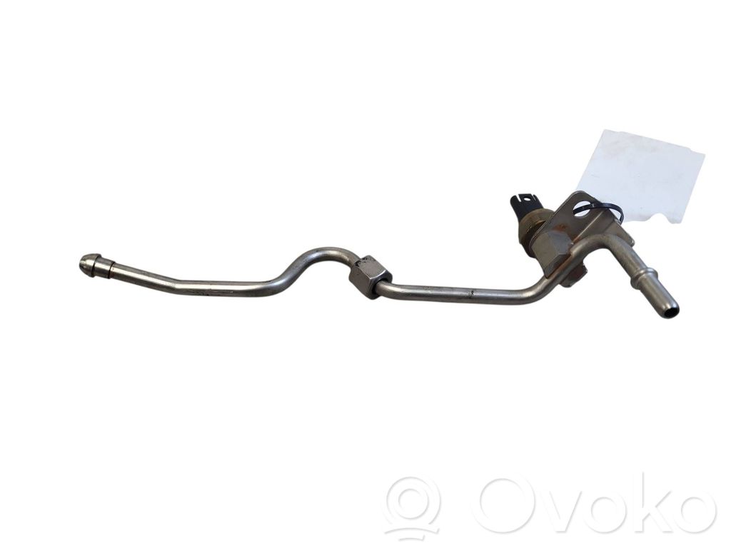 BMW 3 E90 E91 Fuel pressure sensor 