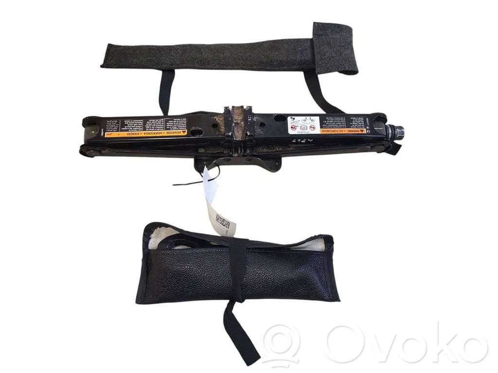 Opel Antara Instrumentu komplekts 