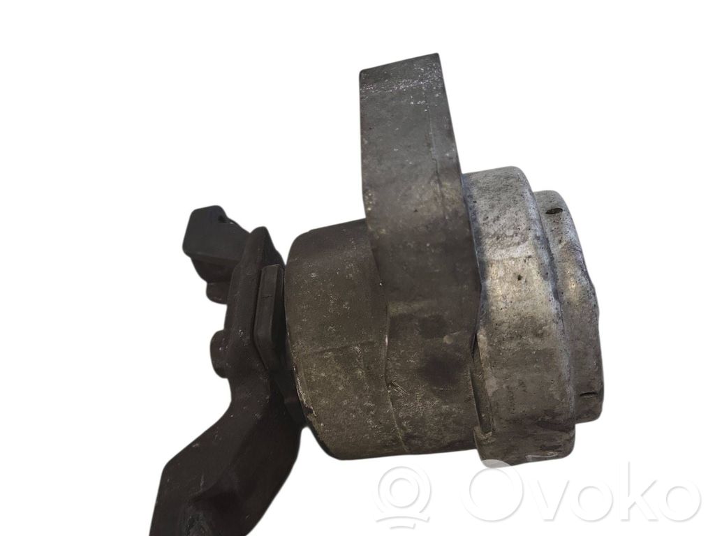 Ford Mondeo MK IV Engine mount bracket 