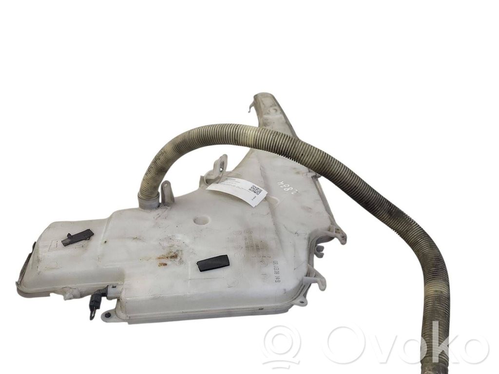 BMW 1 E81 E87 Logu šķidruma tvertne 