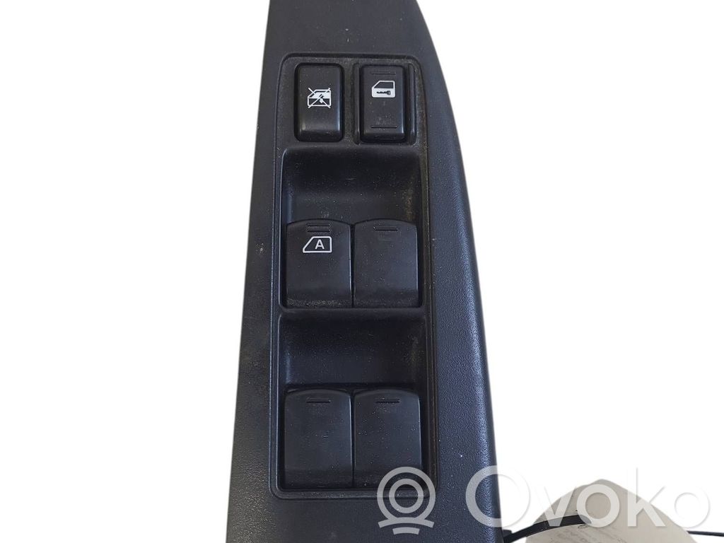 Electric window control switch   94263AJ030