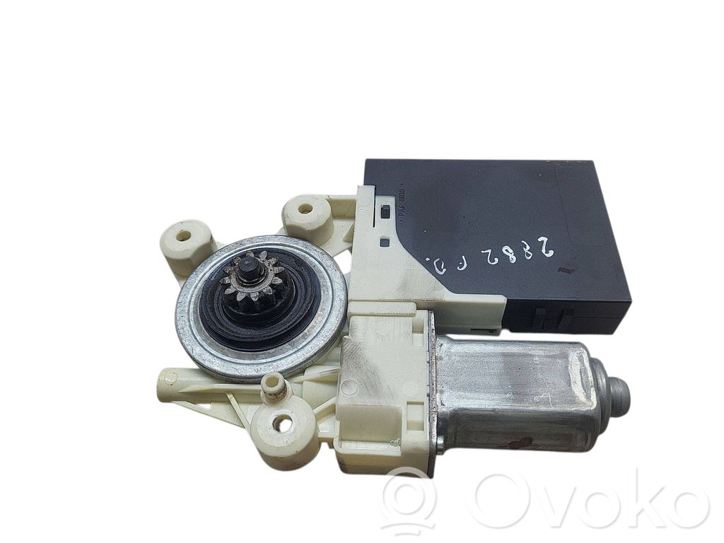 Volvo V50 Silnik regulatora szyby drzwi przednich 