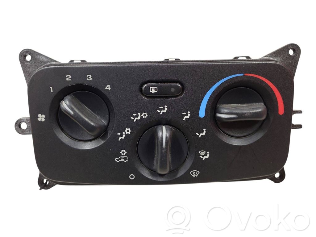 Jeep Cherokee III KJ Climate control unit 
