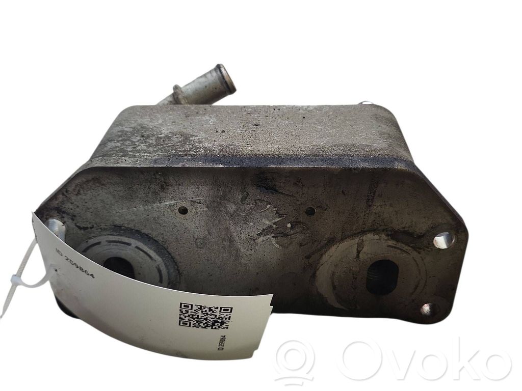Volvo V40 Radiator ulei motor 