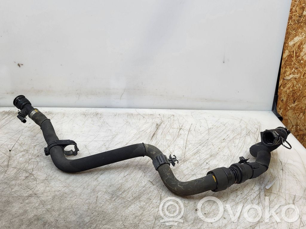 Peugeot 308 Tubo flessibile del liquido di raffreddamento del motore 