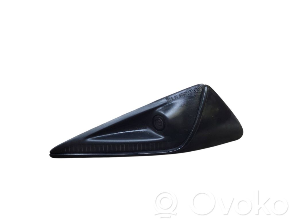 Tesla Model Y Cameră aripă 