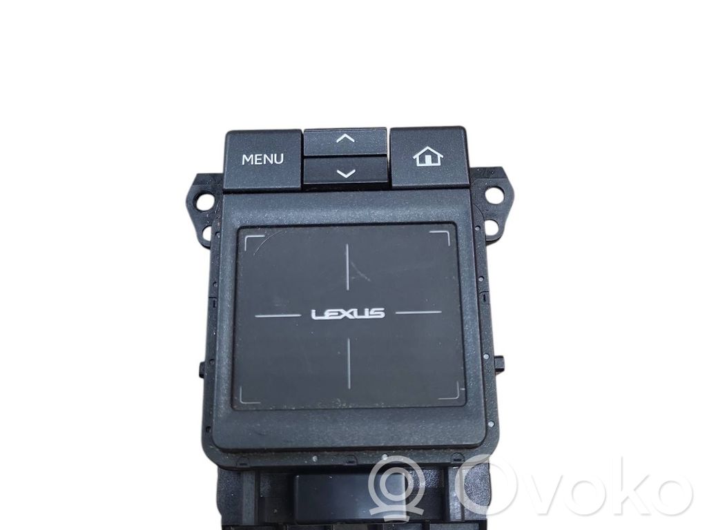 Lexus NX Panel radia 