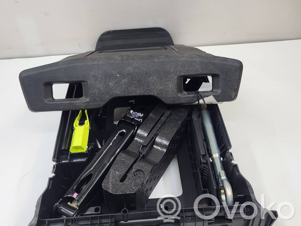 Opel Vivaro Set di attrezzi