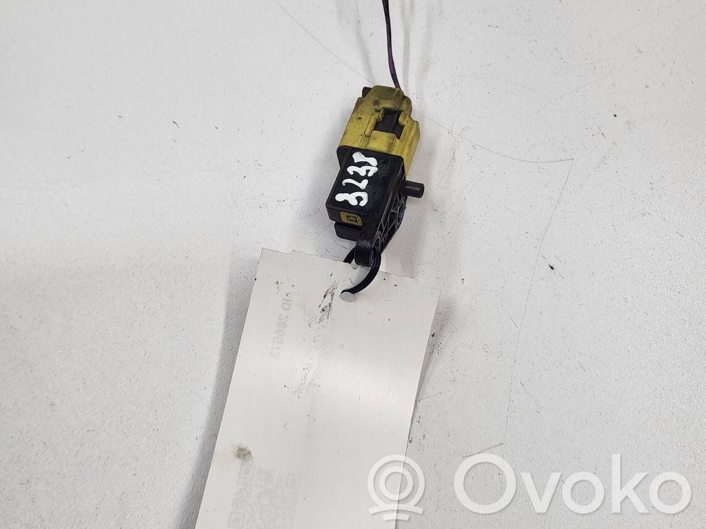 Audi Q5 SQ5 8R Czujnik uderzenia Airbag