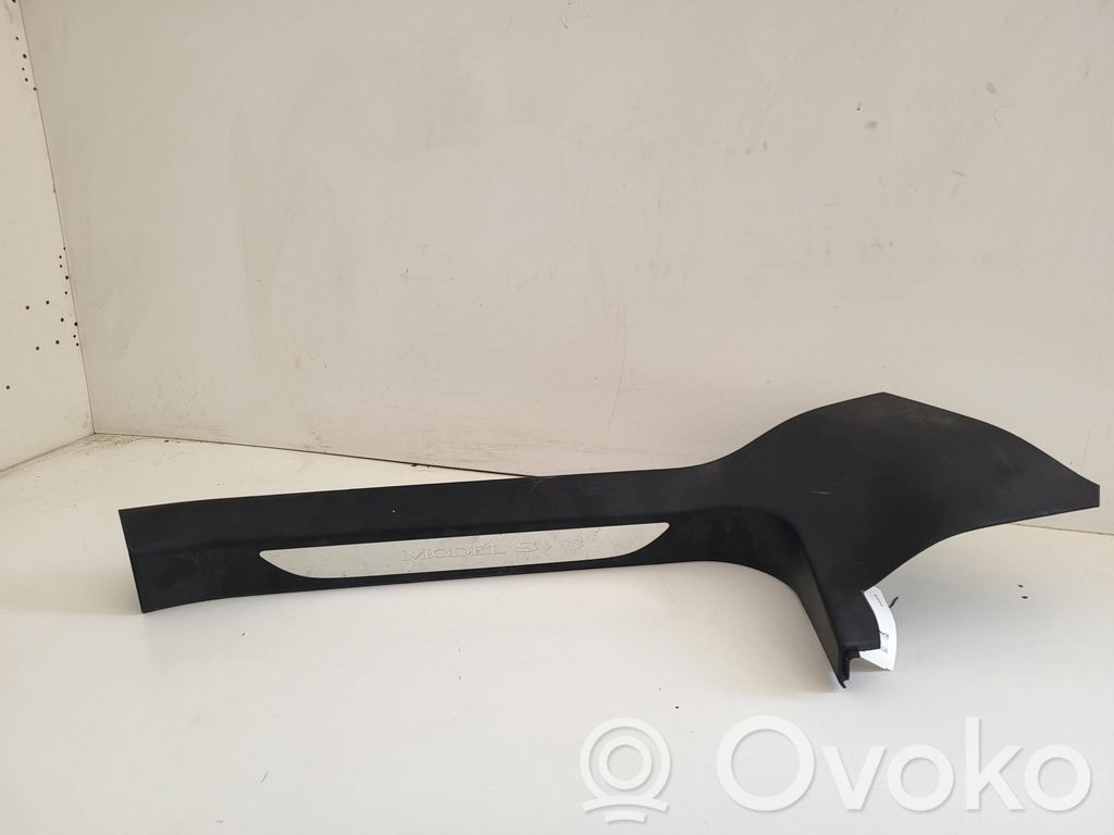 Tesla Model S Copertura del rivestimento del sottoporta anteriore 