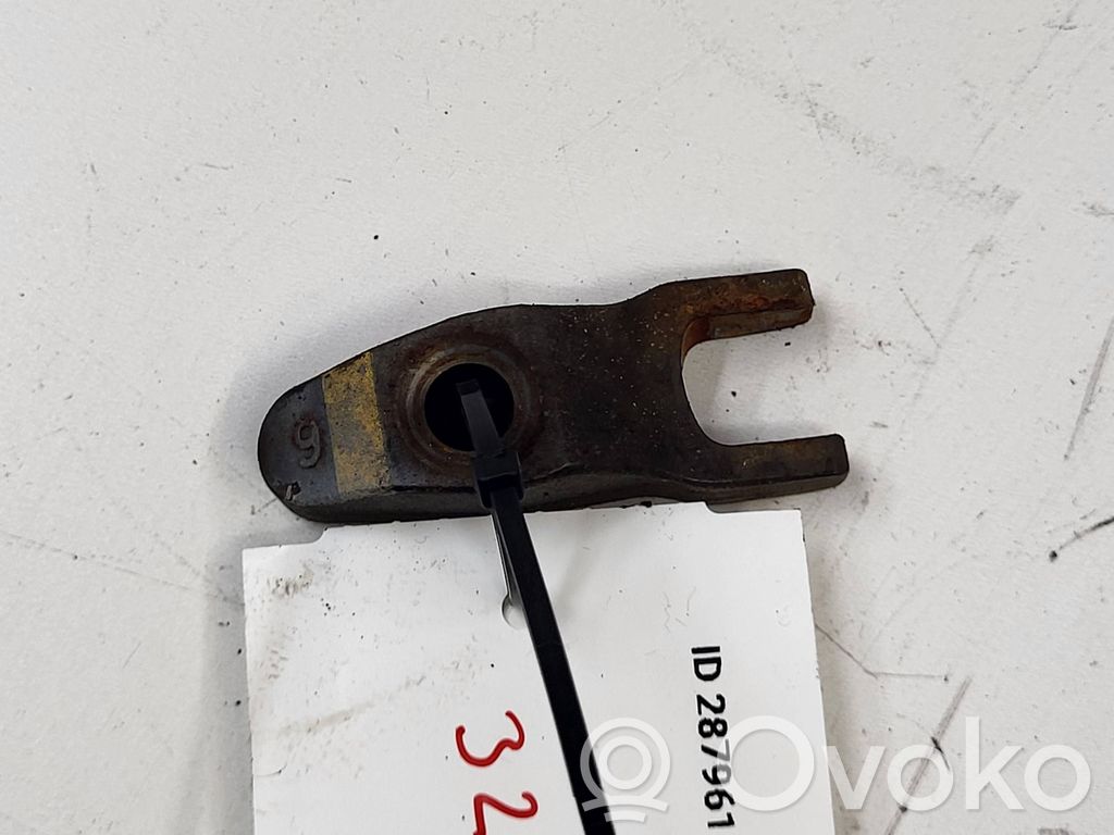 Hyundai i40 Bridă fixare injector 